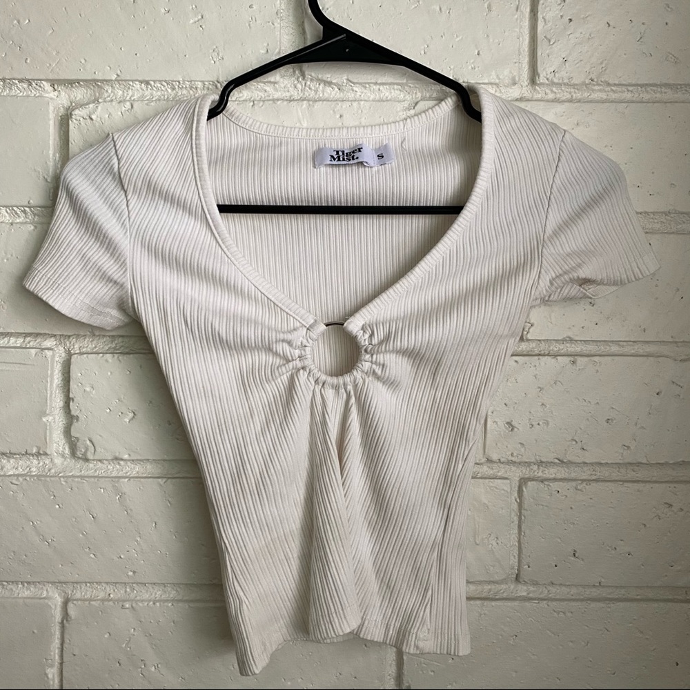 Tiger Mist Ring Detail Top